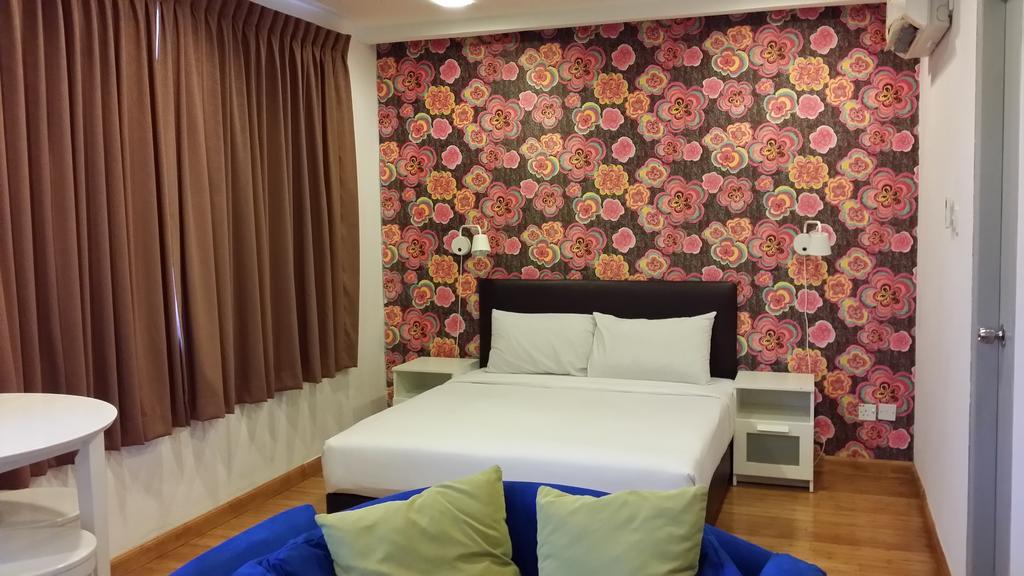 Blueberry Inn Miri Room photo