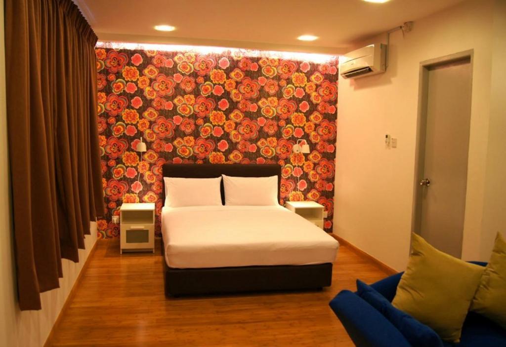 Blueberry Inn Miri Room photo